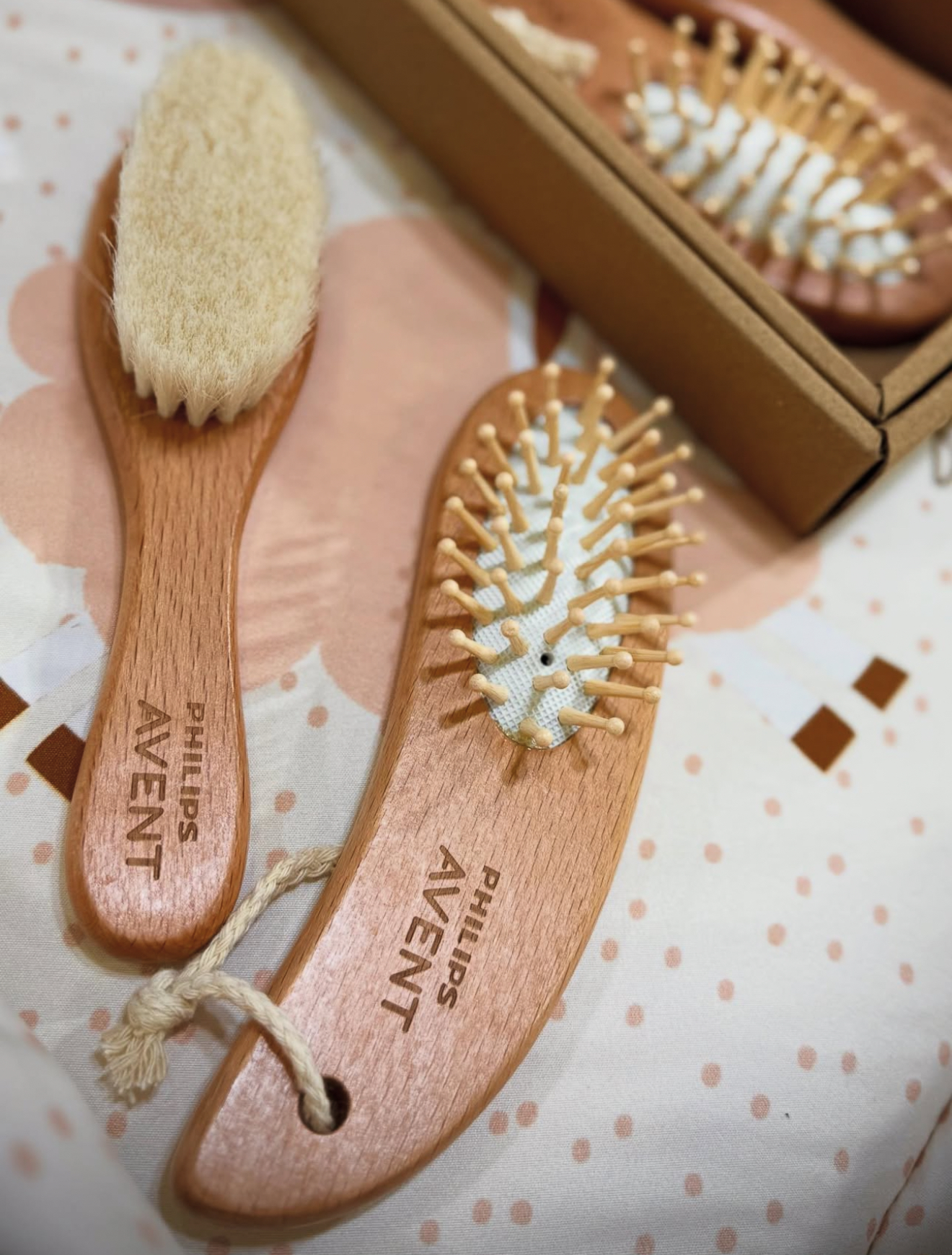 برس و شونه چوبی نوزاد